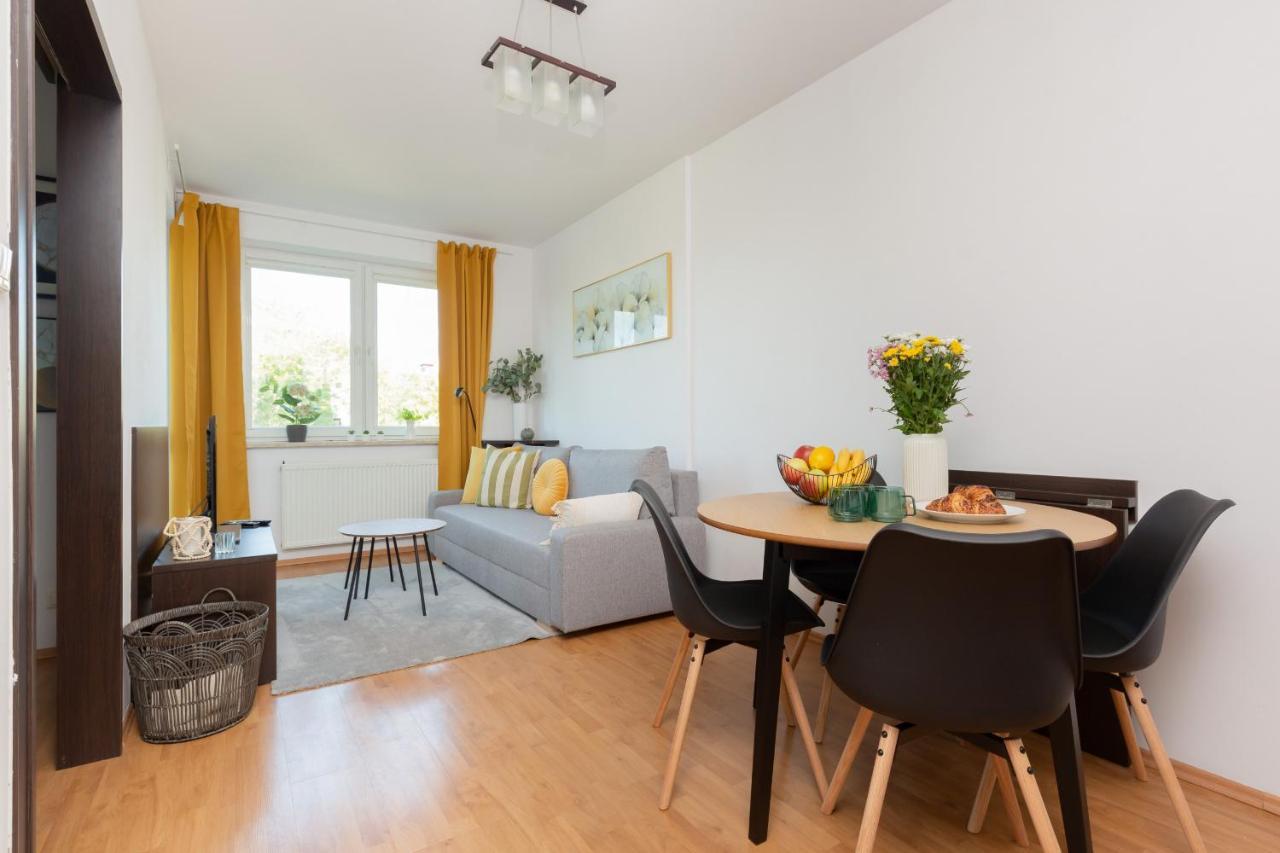 Cozy Apartment With Balcony Warszawa By Noclegi Renters Exterior photo